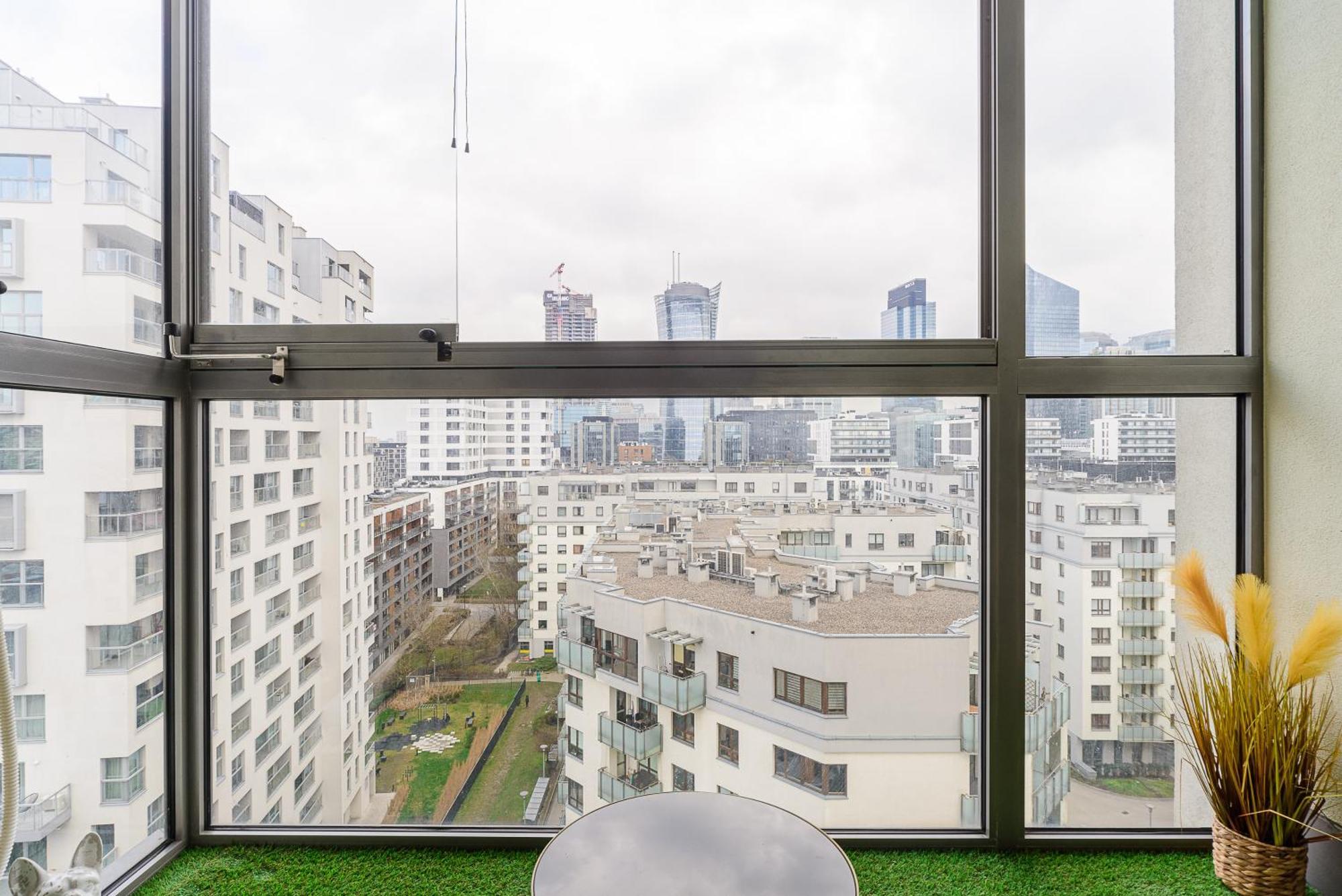 Appartement Premium In The Center Of With Free Parking & Balcony *