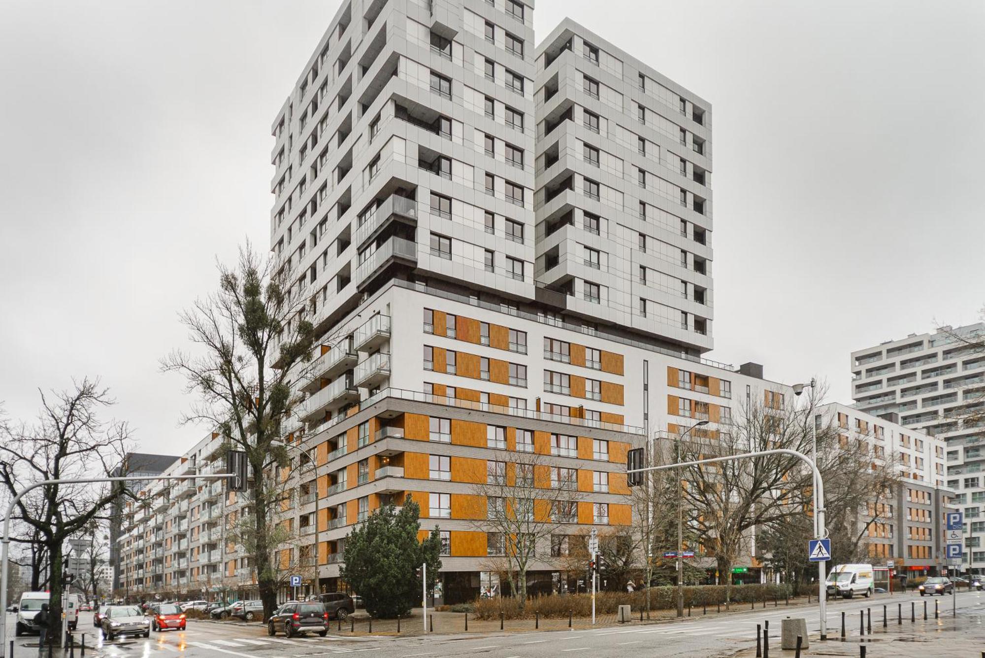 Appartement Premium In The Center Of With Free Parking & Balcony