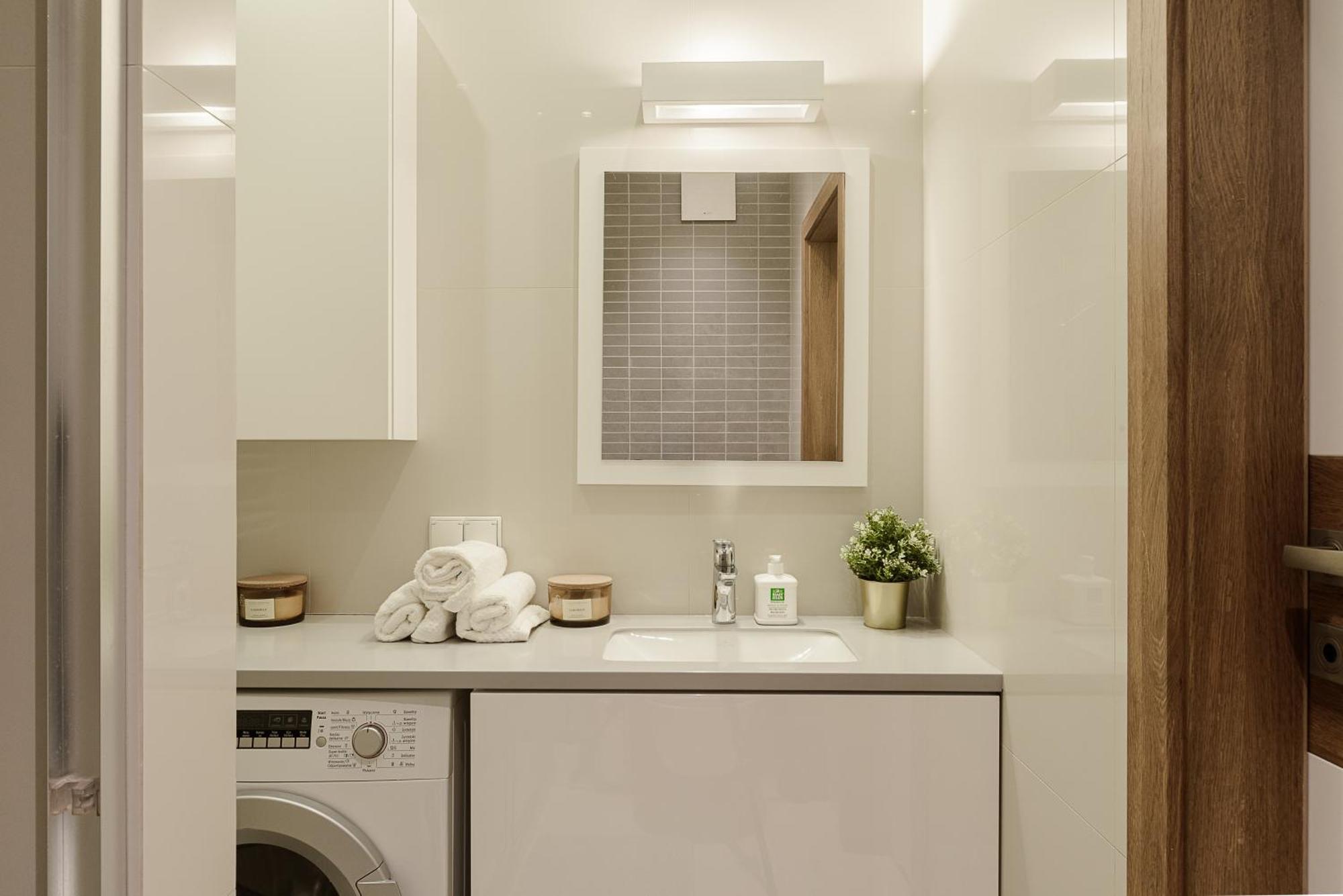 Appartement Premium In The Center Of With Free Parking & Balcony