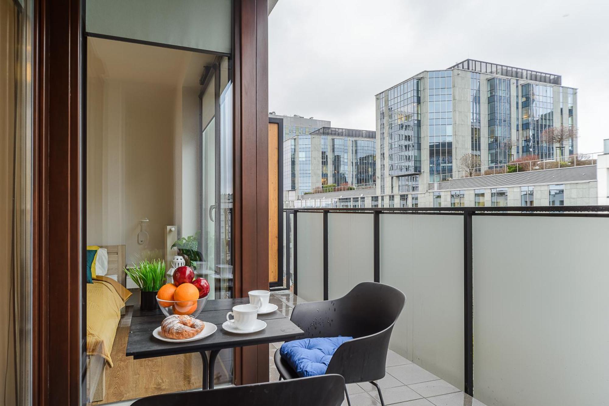 Premium In The Center Of With Free Parking & Balcony * Warschau